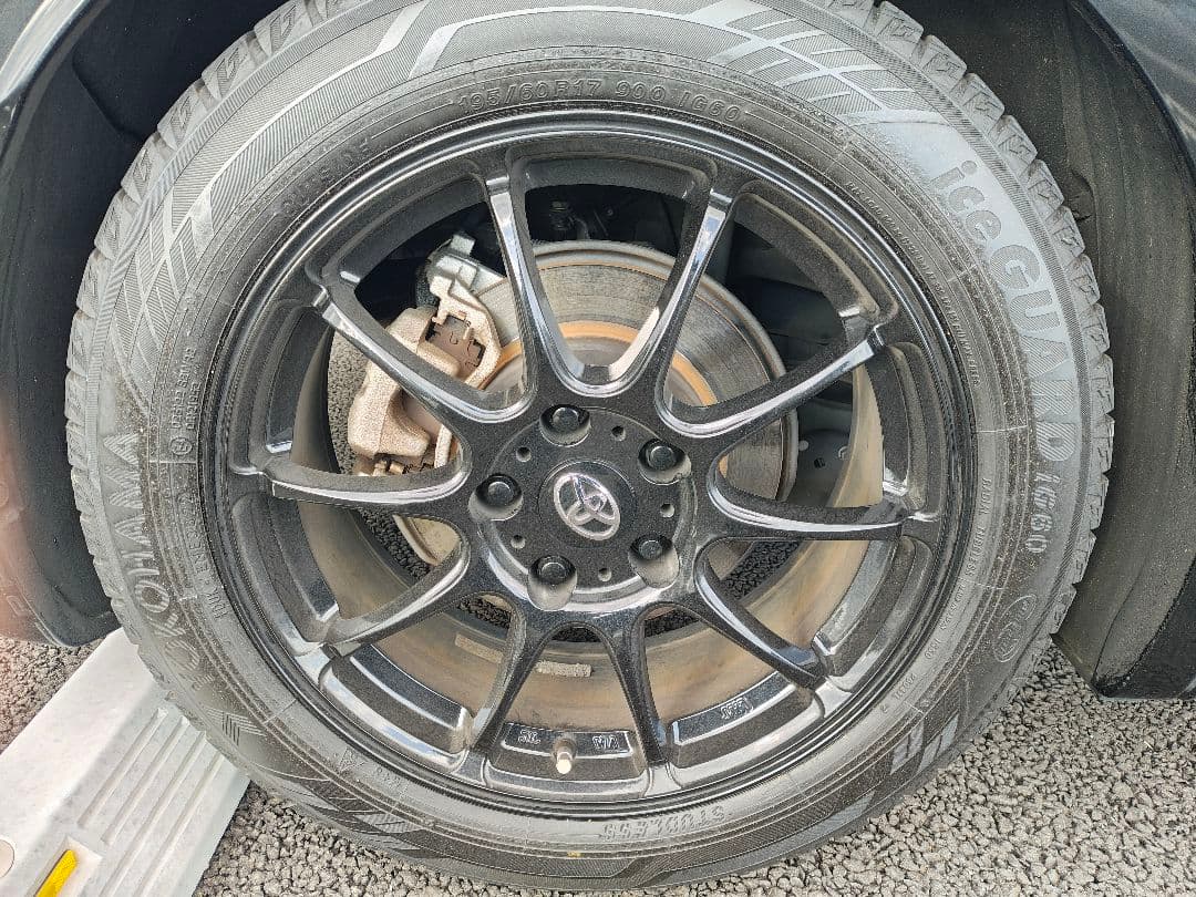 ホ*タ様 プリウス60 アルミホイール4本 スタッドレス 195/60R17