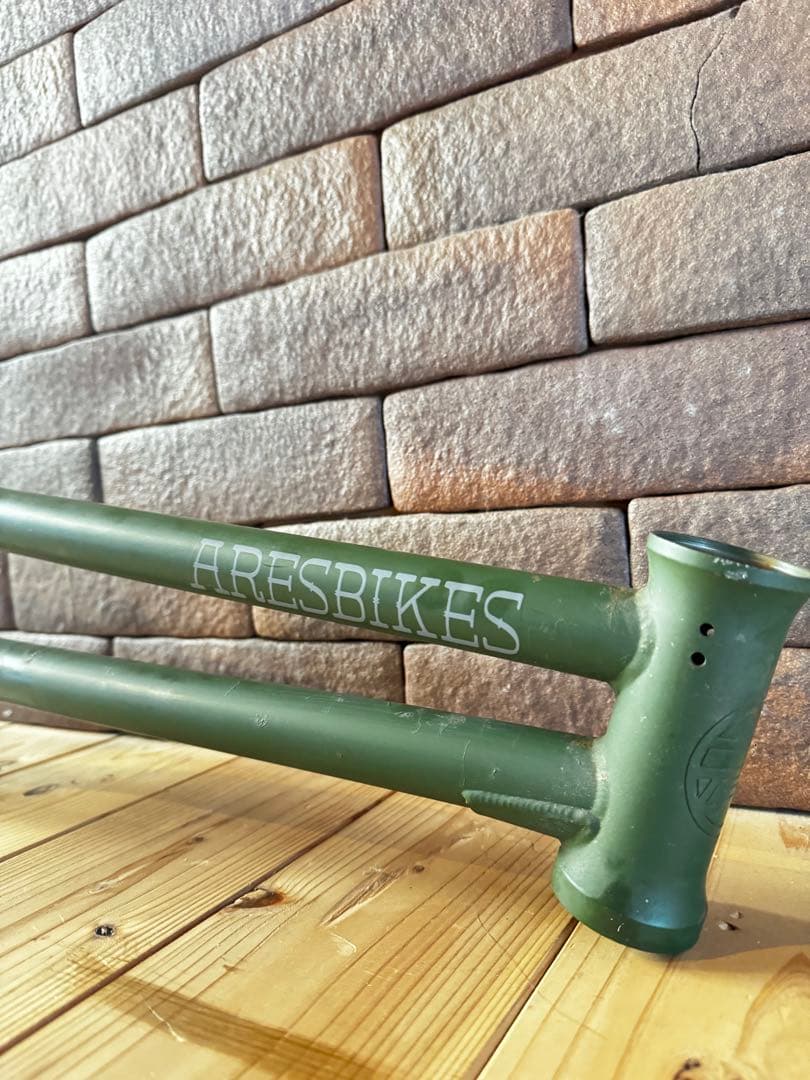 ARESBIKES BMXフレーム オリーブグリーン 15thモデル