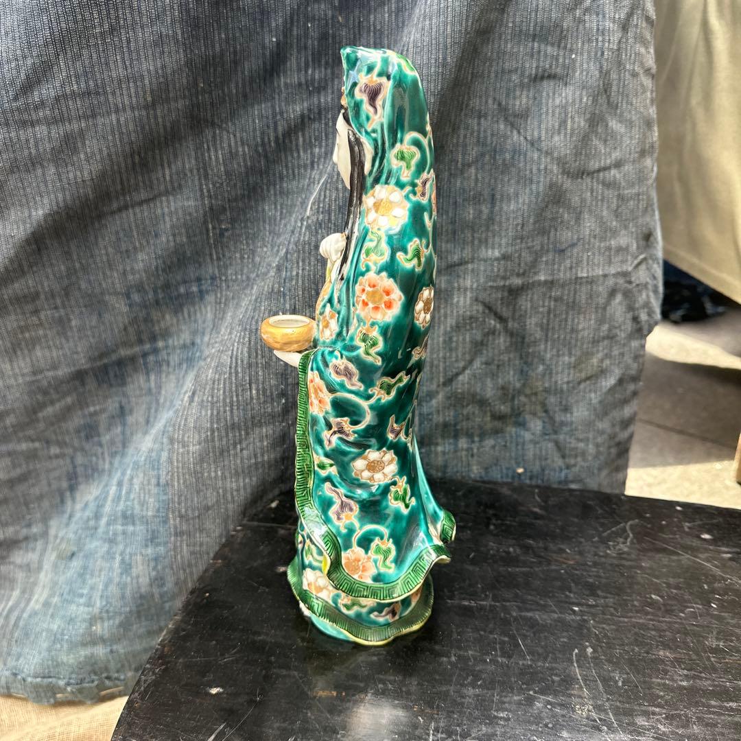 九谷焼観音像　仏様　金彩　色絵　五彩手　仏像　薩摩　微笑んでます！