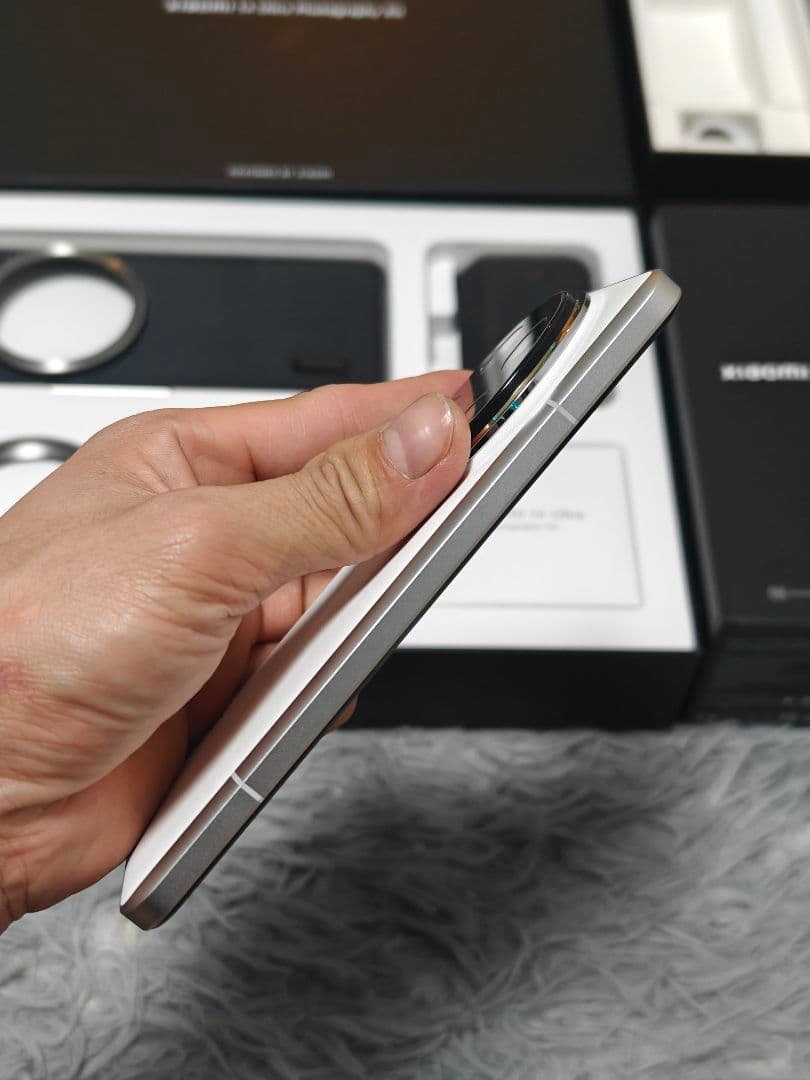 Xiaomi 14 Ultra ホワイト + photography kit