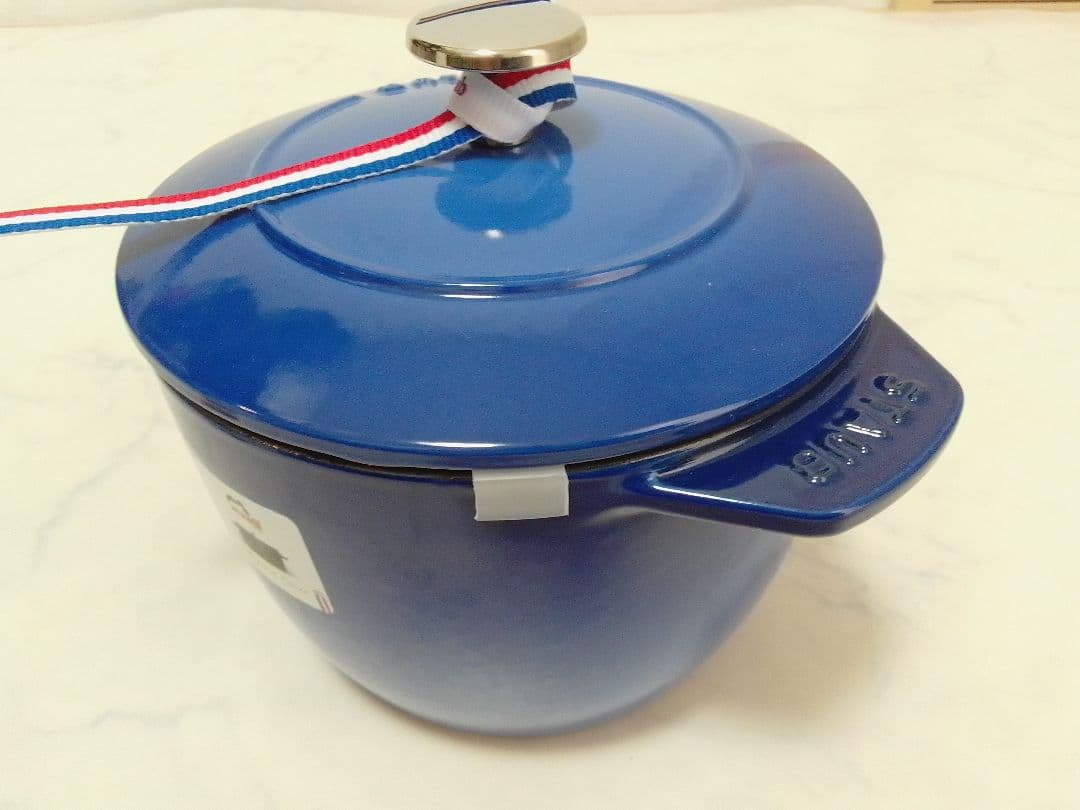 未使用 STAUB ストウブ 16cm GOHAN ゴハン М ブルー 鍋敷き付