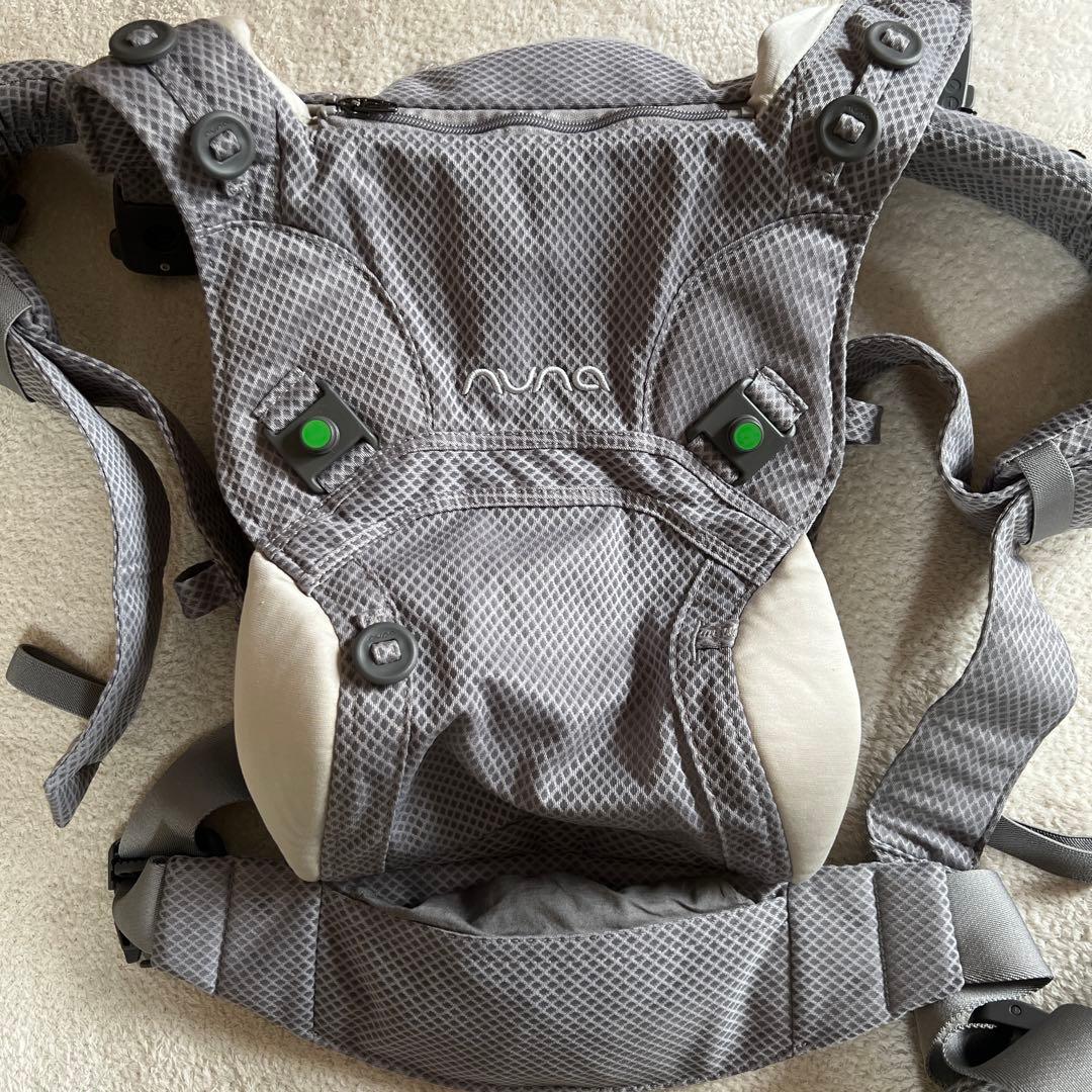 ヌナ ベビーキャリア カドル クリック/フォグ