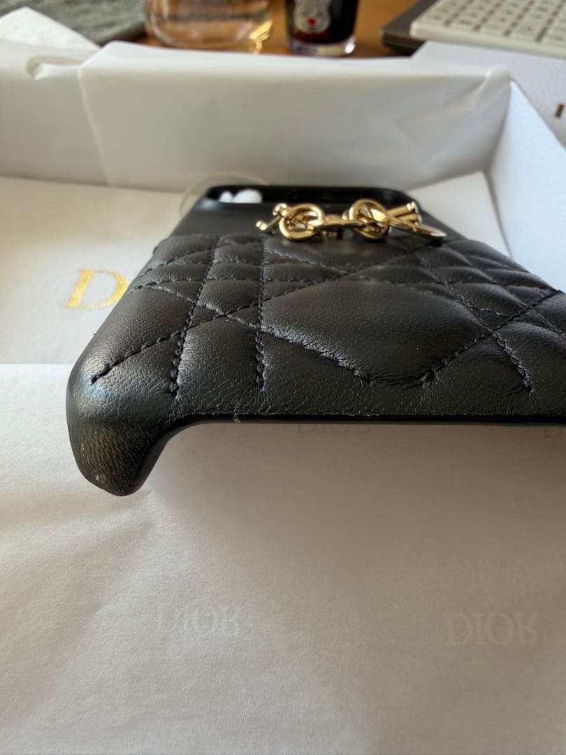 ディオール　iPhone17promaxケース✳︎未使用に近い