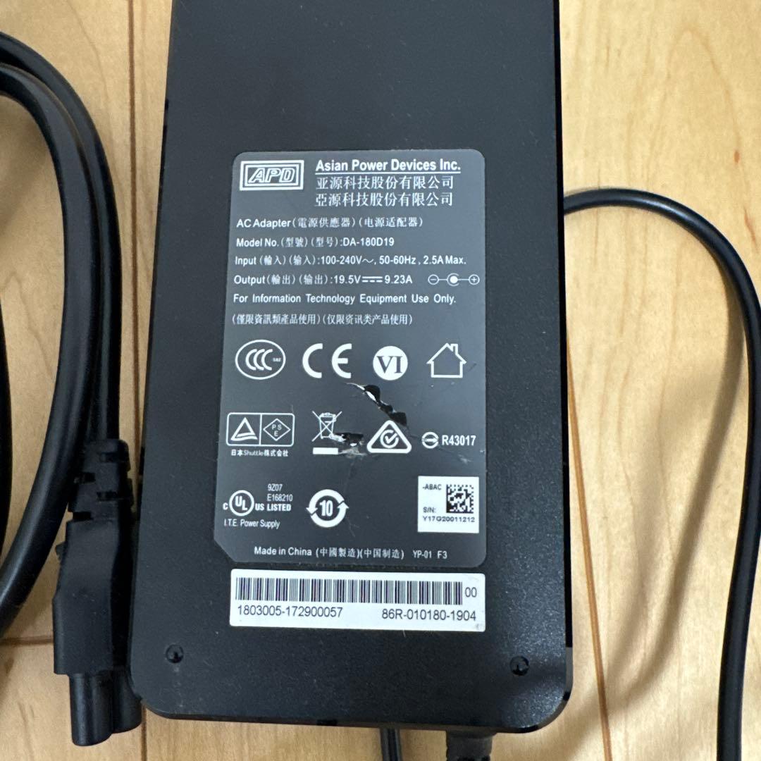 ミニPC Shuttle XH110G