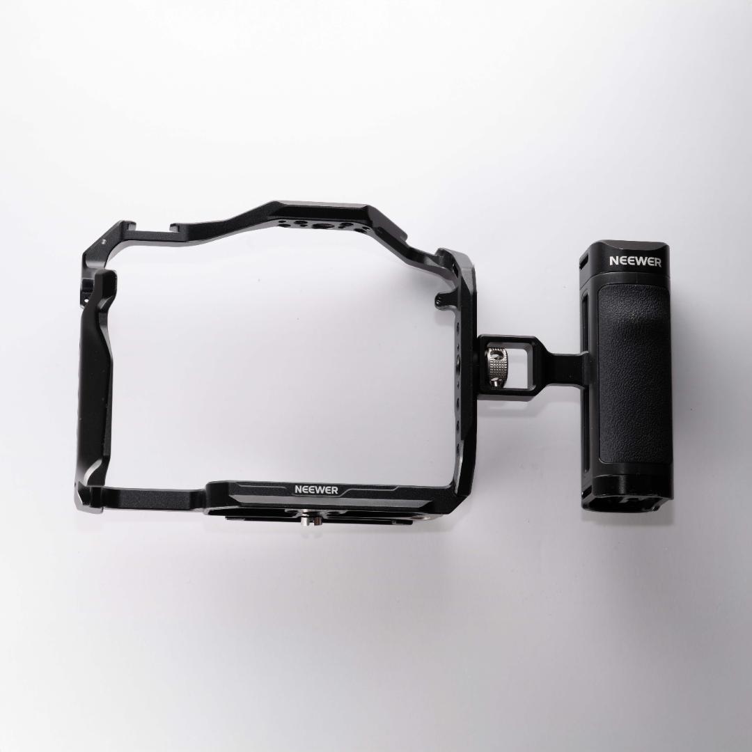 LUMIX GH6 Neewerケージ・サイドグリップ付　2/4までセール価格