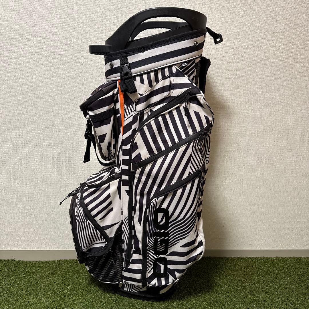OGIO オジオ キャディバッグ 2.7kg 14分割 軽量 ゼブラ柄