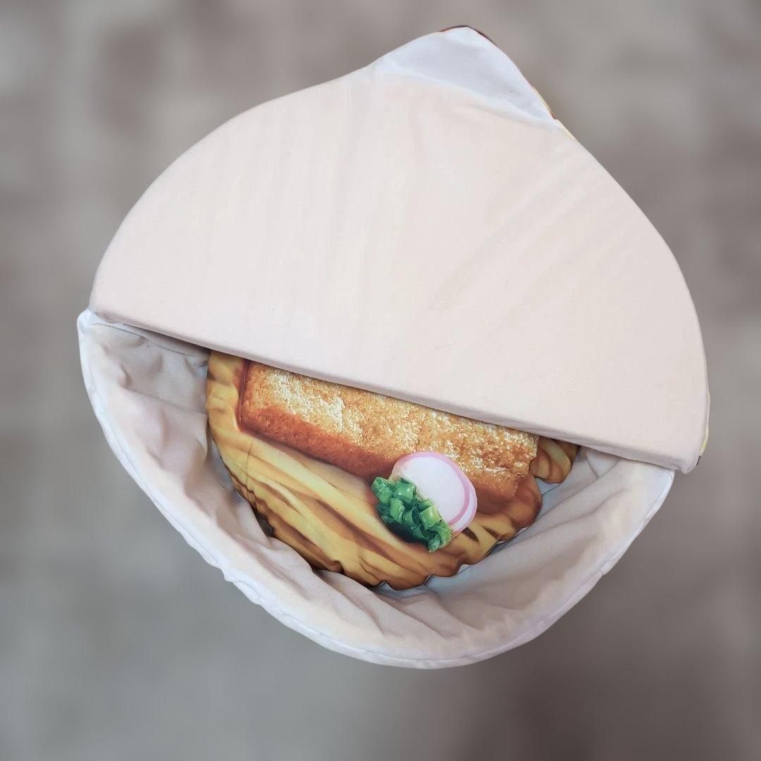 日清 どん兵衛 うどん カップタイプ　ペット用ベッド