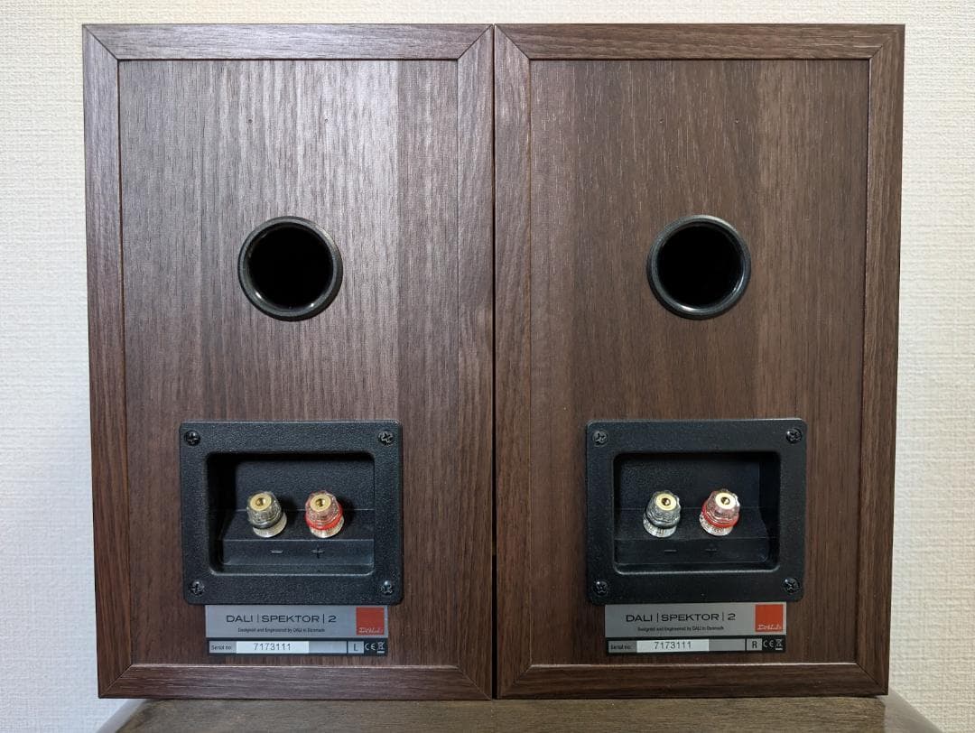 DALI SPEKTOR2 ブックシェルフスピーカー ウォールナット ペア