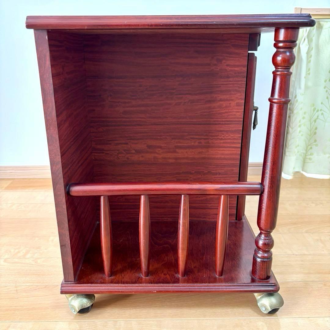 四国工芸 木製 ガラス格子戸付 キャスター ワゴン キャビネット 昭和レトロ