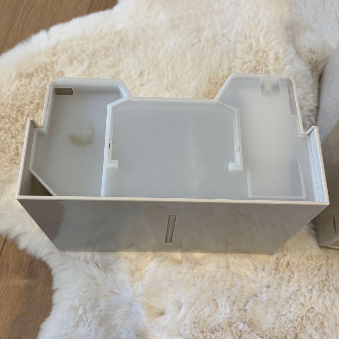 【美品】アイリスオーヤマ コンプレッサー除湿機5.6L KIJC-J56