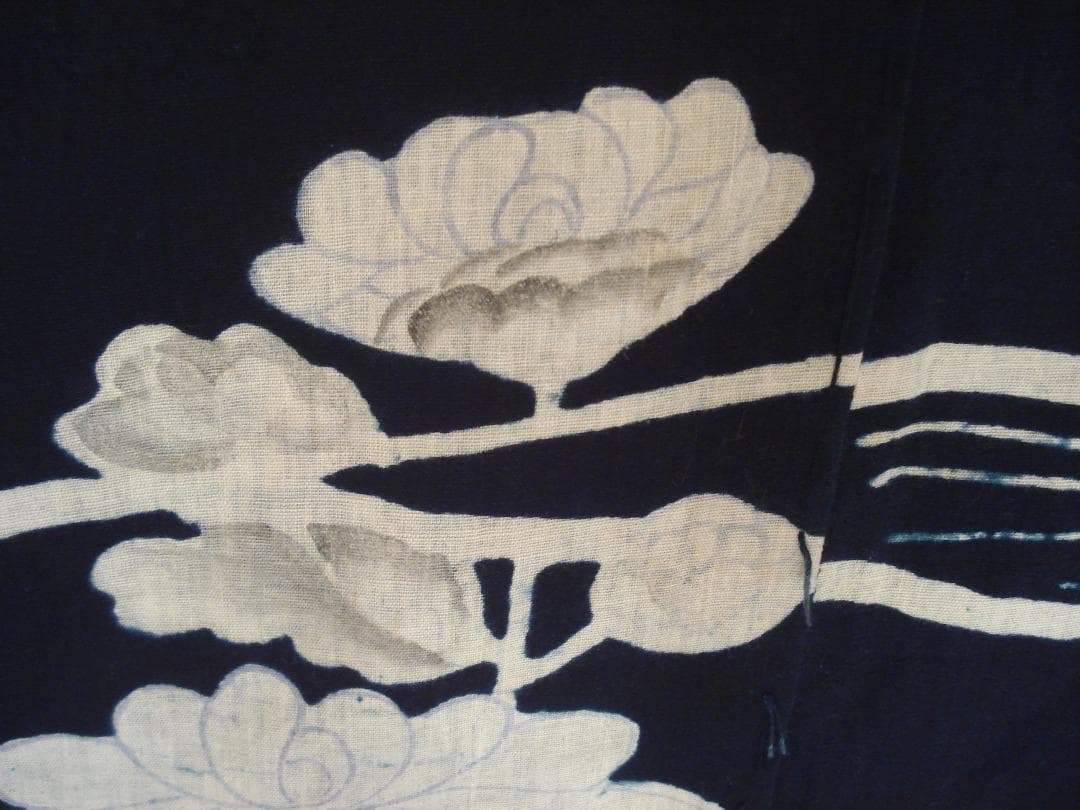 布団　解き　筒描き　木綿地　手織り　藍染　家紋　吉兆模様　菊水