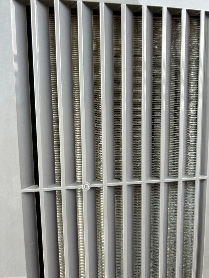 窓用エアコン 冷房、除湿機能付き　2021年製