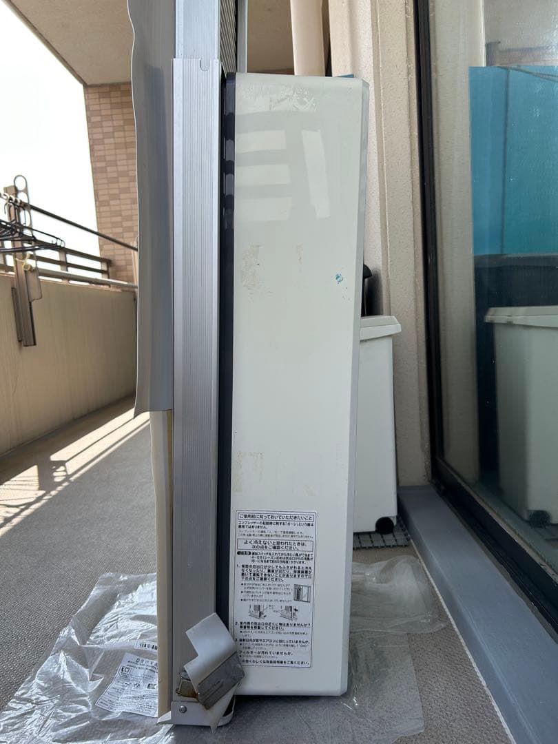 窓用エアコン 冷房、除湿機能付き　2021年製