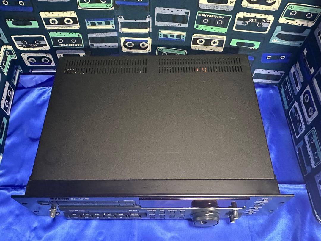TASCAM　24Bitハイレゾ録音再生DATデッキ　DA-45HR　EX108