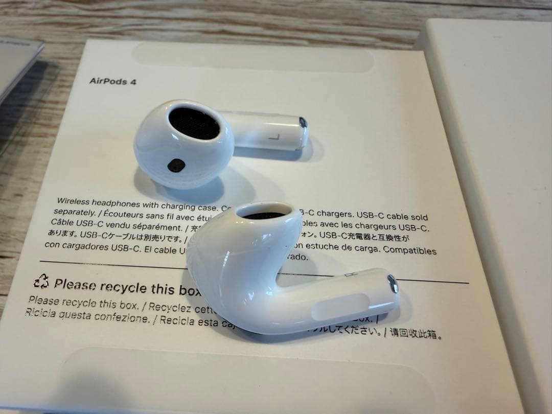 3回使用美品Apple AirPods 4ノイキャン無し