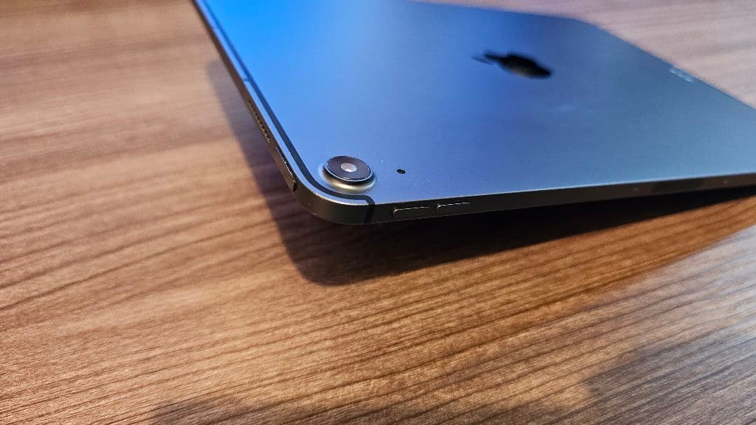 Apple iPad Air5 スペースグレー ＋スマートフォリオ(おまけ)