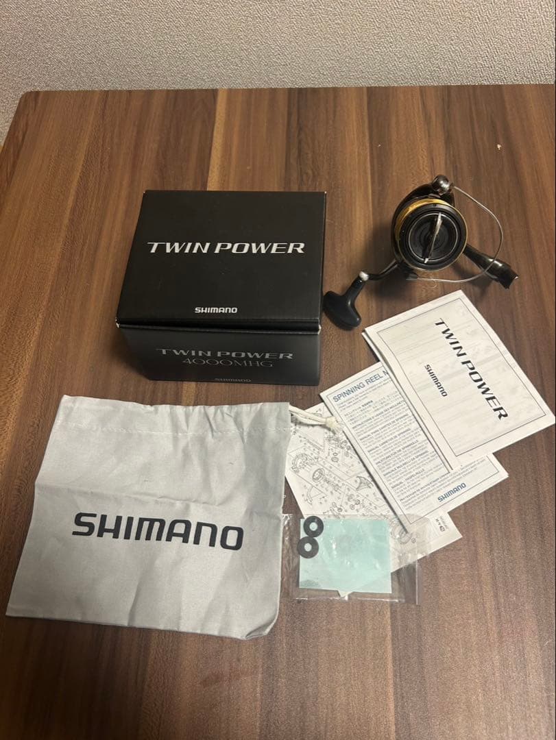 リール SHIMANO 20TWIN POWER 4000MHG