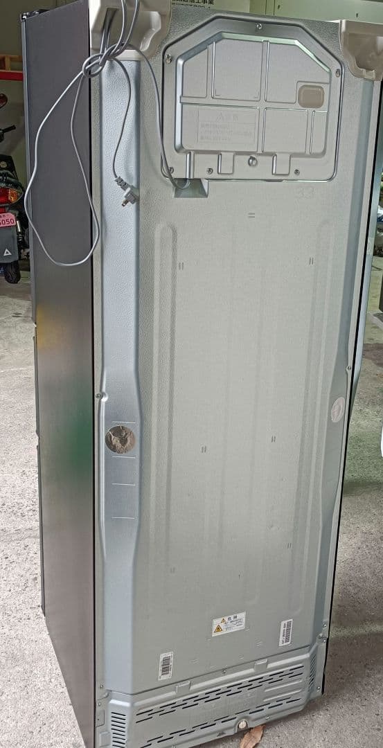 m122401fk 東芝 冷蔵庫 326L GR-U33SC 3ドア 右開き