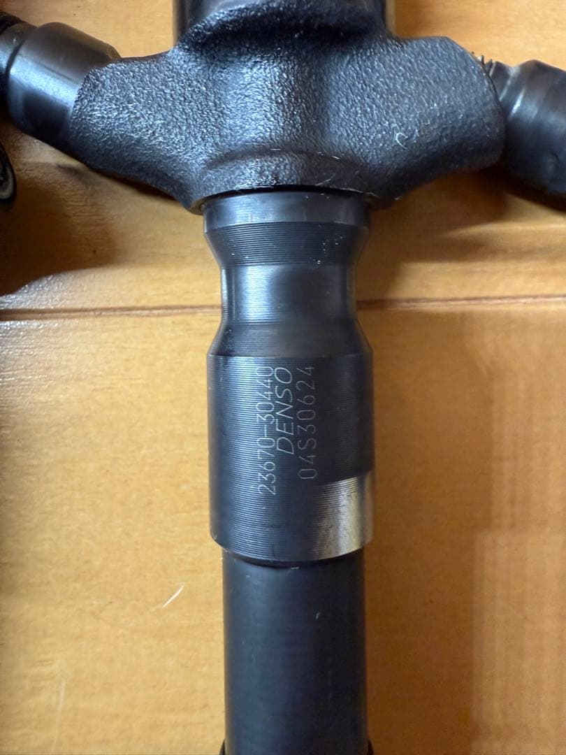 ハイエース　1KD インジェクター　23670-30440