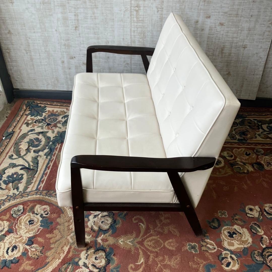 北欧レトロ 木製フレーム アームチェア 二人掛けソファー ロビーチェア ホワイト