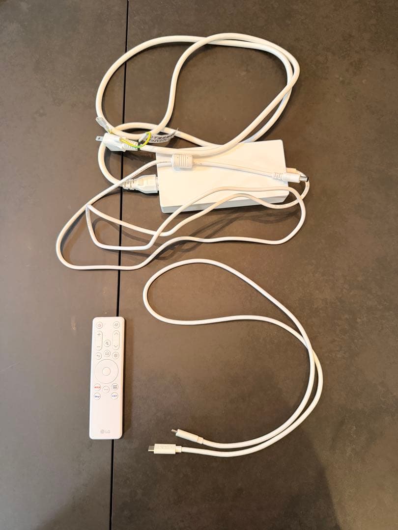 LG 32SQ780S-B 31.5インチ スマートモニター　4K USB-C