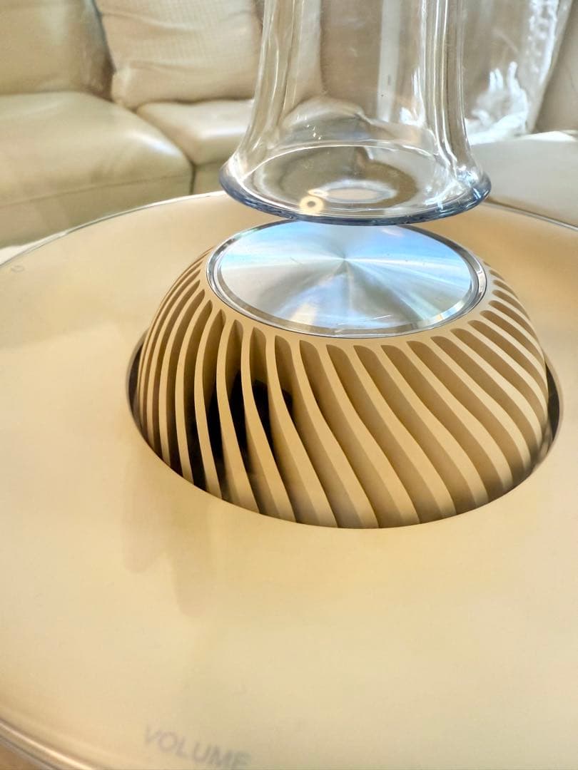 【希少！】ジョナサン アイブ Harman Kardon Aura Studio