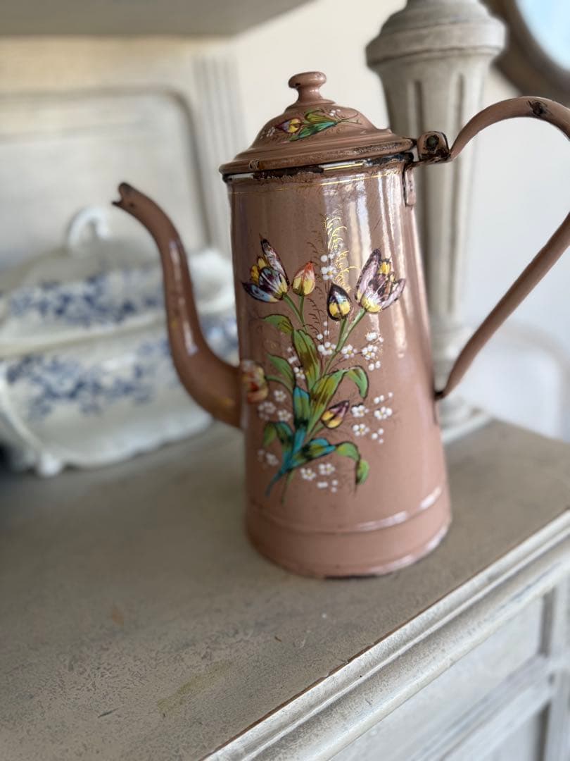 フランスアンティークエトワール社ミルクティー色チューリップ柄のホーローポット