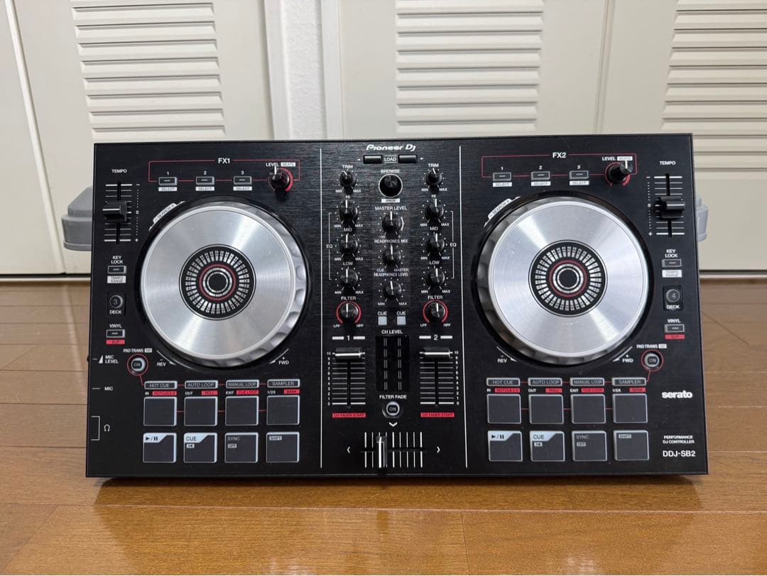 Pioneer DDJ-SB2 PCスタンド付属