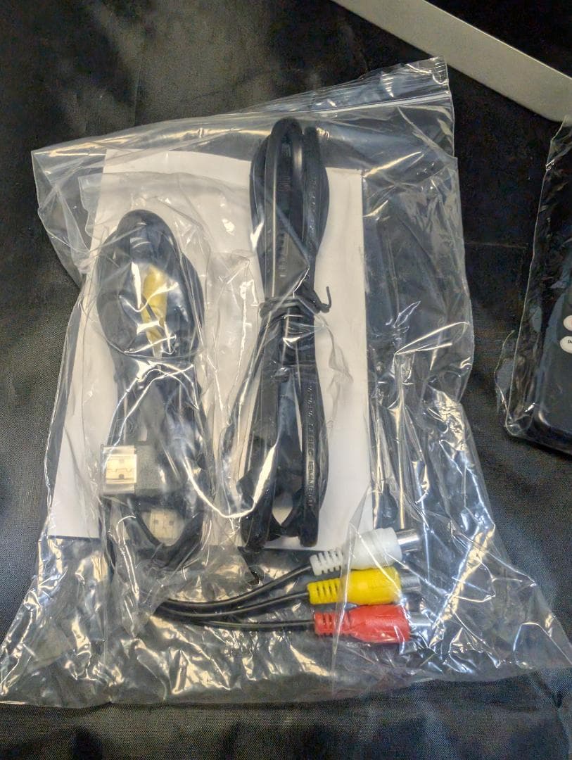 Polocsh プロジェクター 家庭用 ネイティブ1080P 4k対応