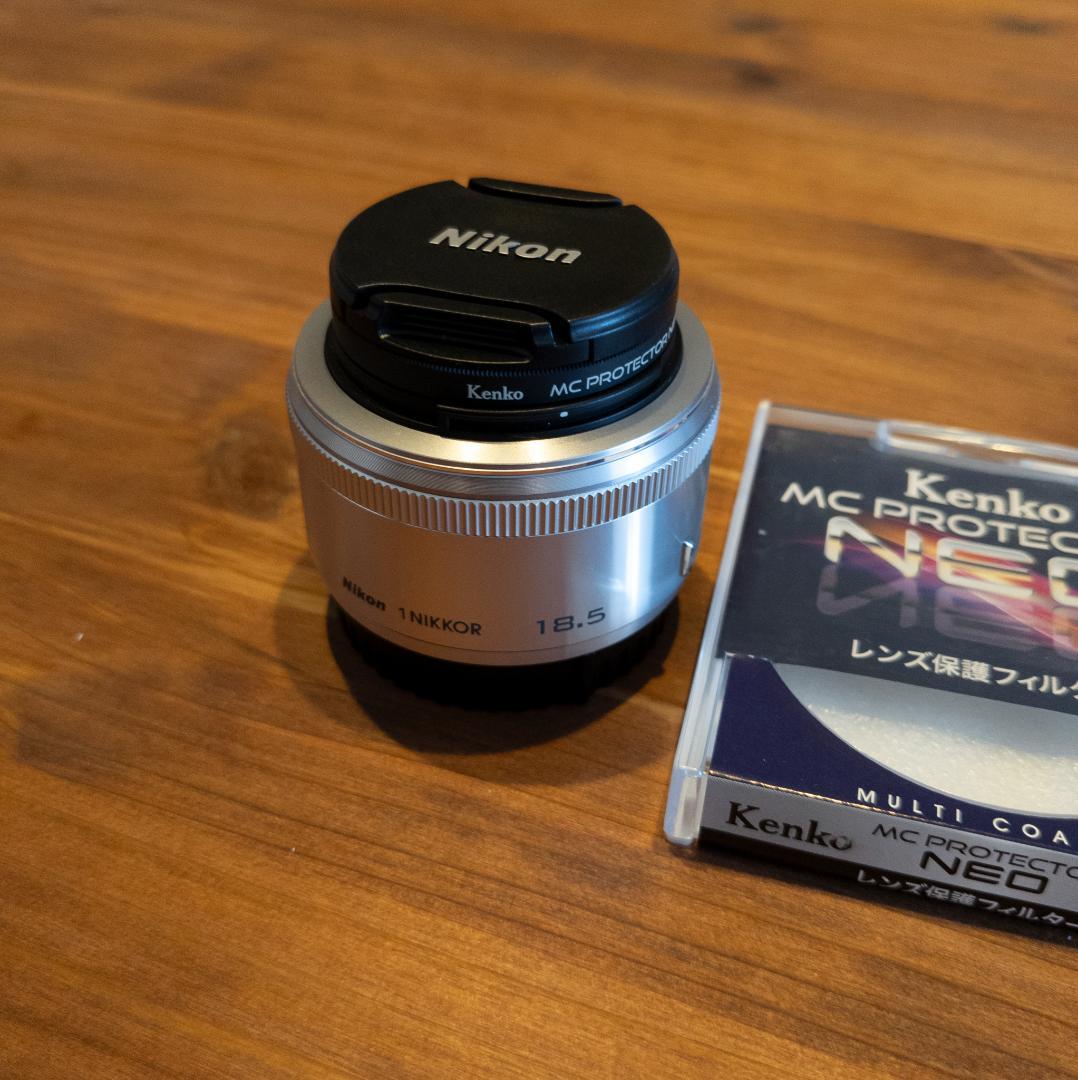 BOSS【箱無し】ニコン 1 NIKKOR 18.5/1.8