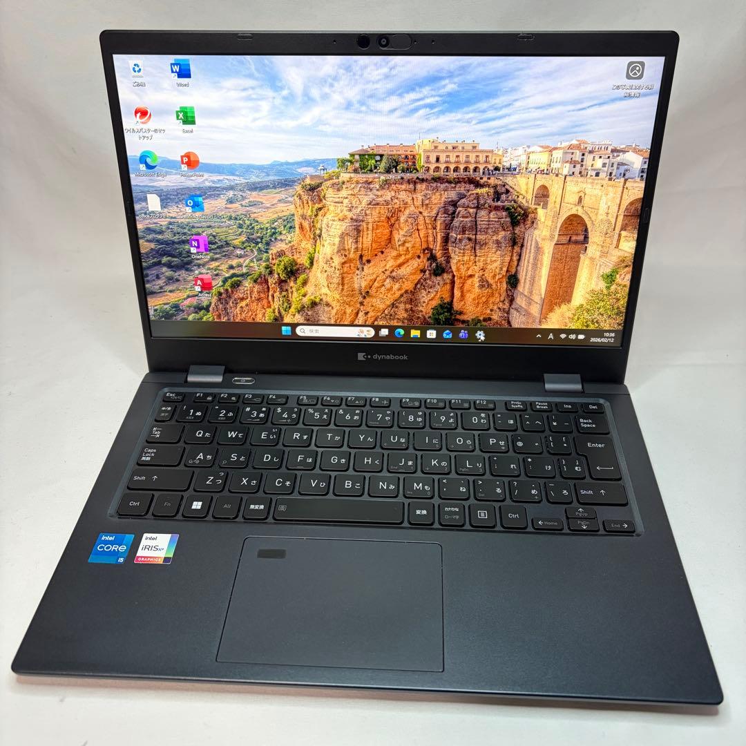 準美品 dynabook G83 第11世代 i5 16GB フルHD オフィス