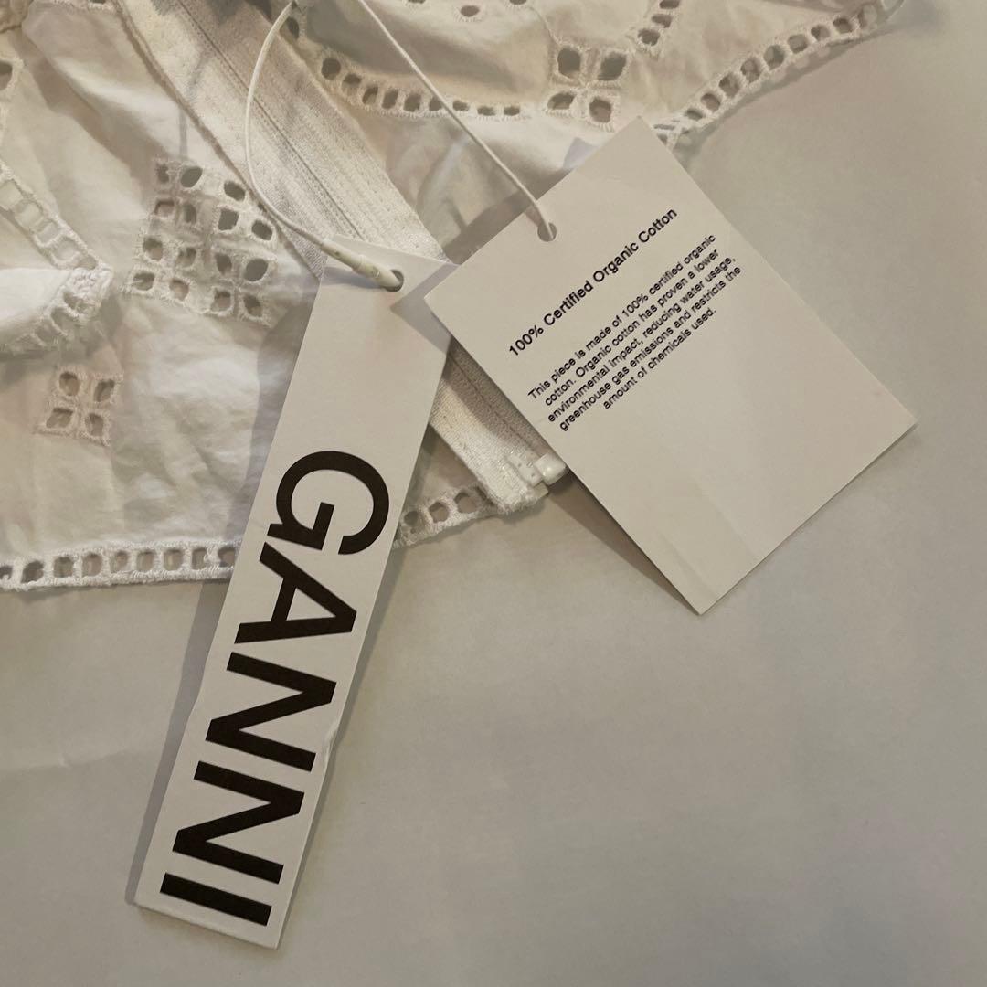 【新品タグ付き】GANNI／ガニー　イギリス刺繍ブラウス　34 白 ※送料込み