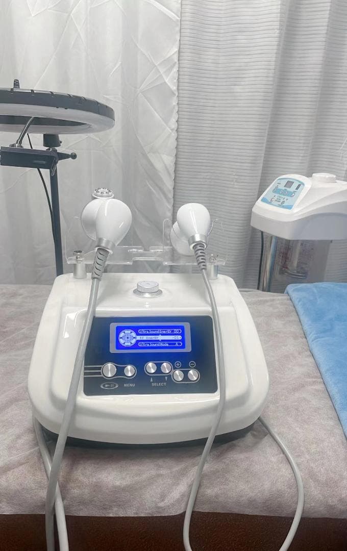 家庭用キャビテーション ラジオ波 1台で4役 4in1 バキューム吸引顔用/体用