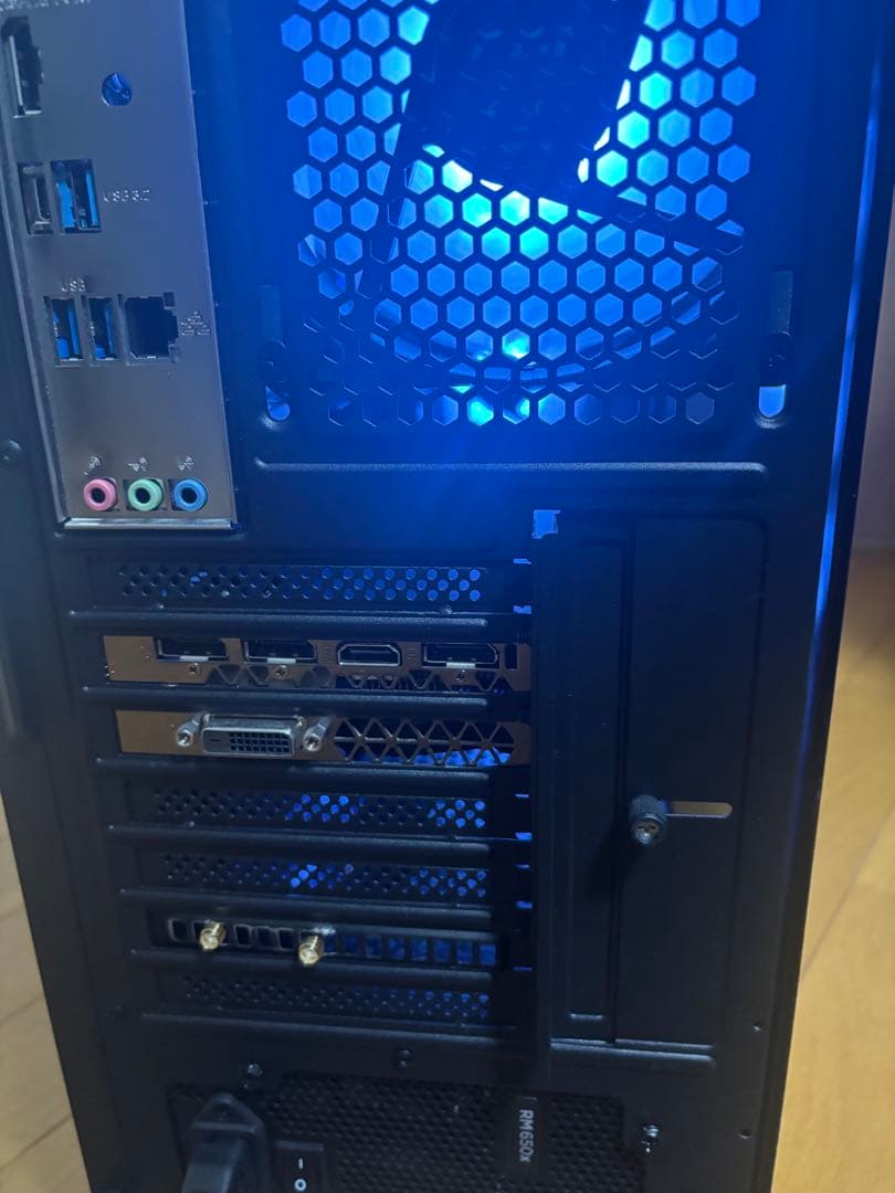 週末値下げ！おまけ付！いろいろ光る！自作ゲーミングPC中古！i7 RTX2070