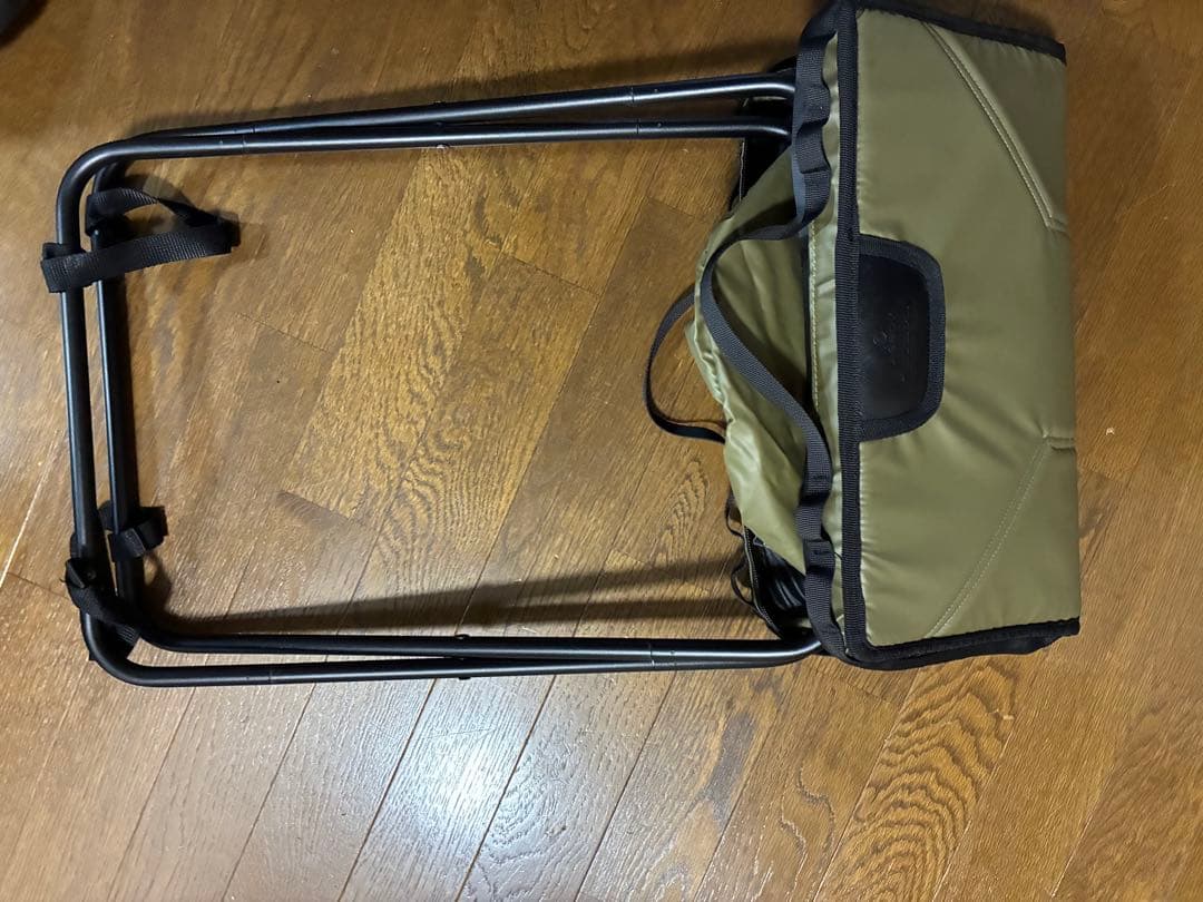 AS2OV アッソブ　折りたたみオットマン　カーキ