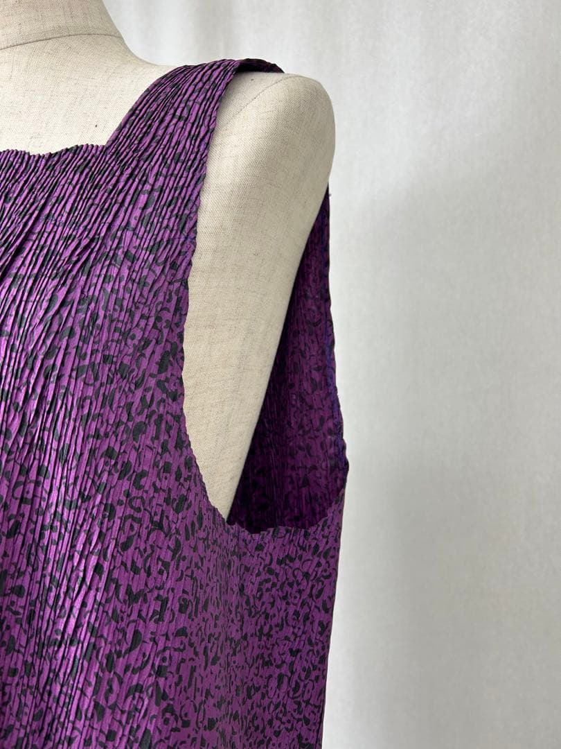 F724used イッセイミヤケ プリーツプリーズ 総柄 エプロン パープル