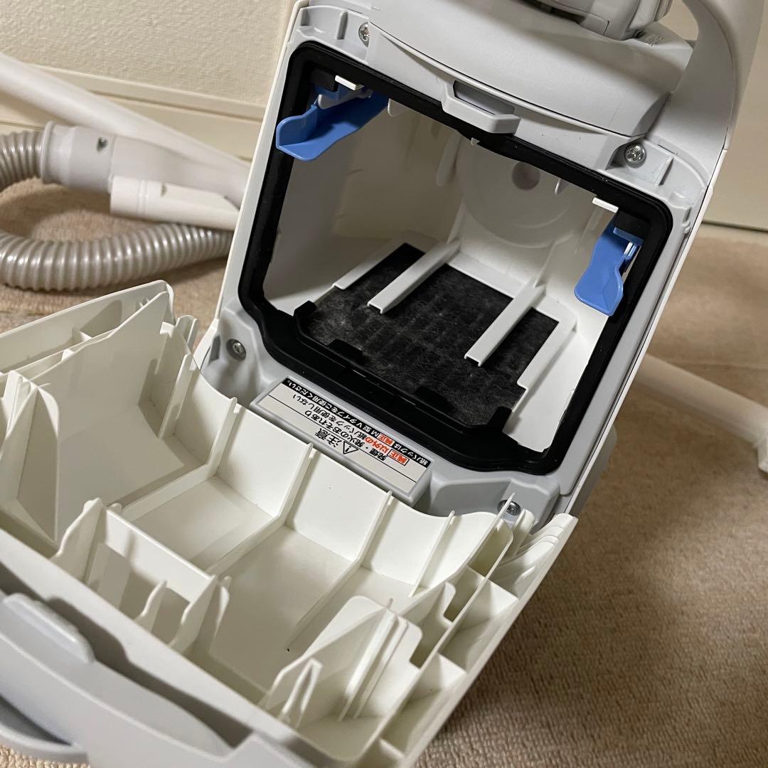 美品　パナソニック 掃除機 紙パック式　MC-SJP860K-W 2023年製