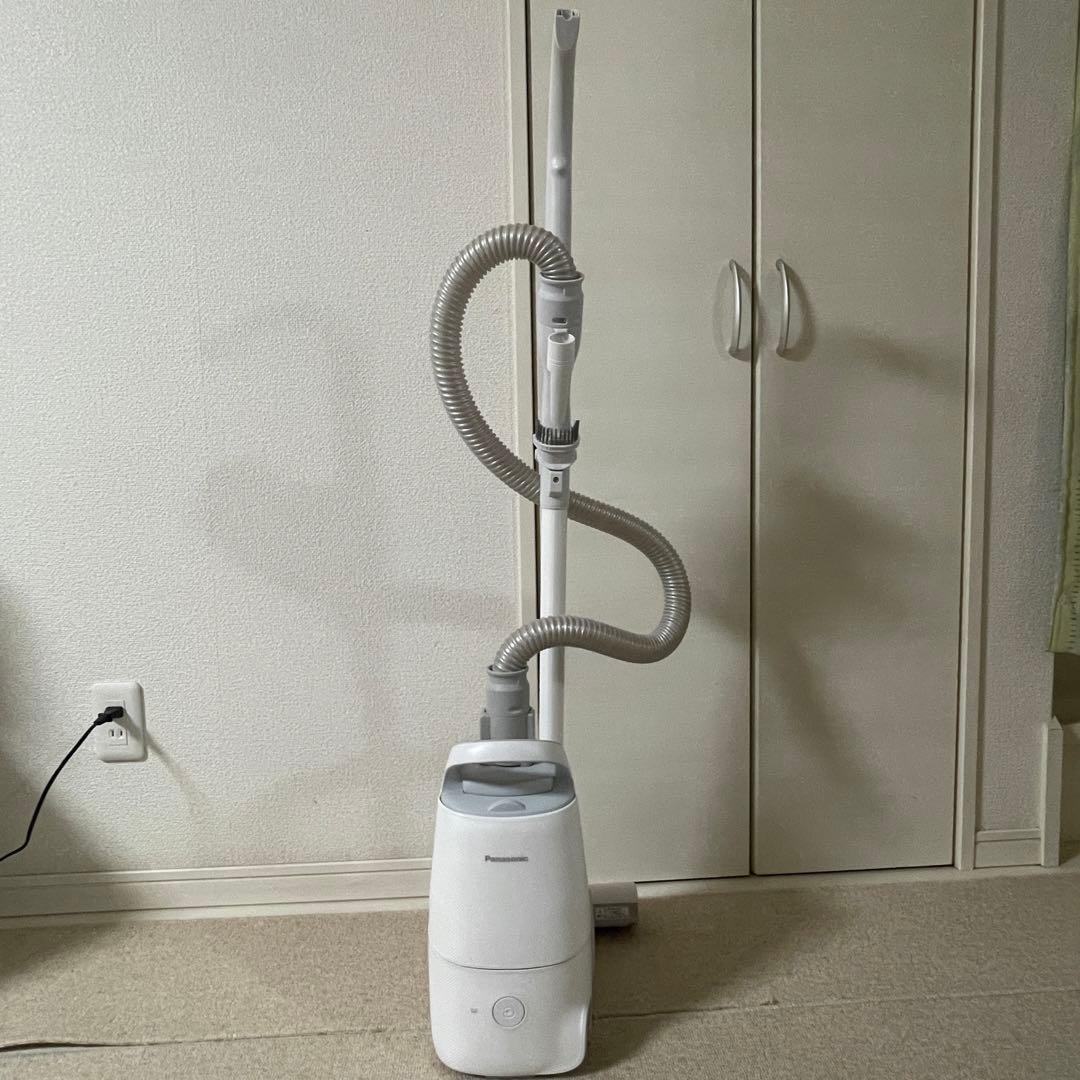 美品　パナソニック 掃除機 紙パック式　MC-SJP860K-W 2023年製