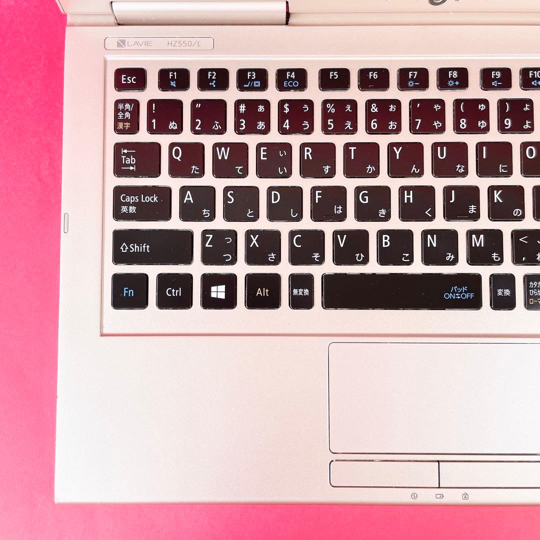 2Wayタブレット✨️タッチパネル小型軽量ノートパソコン✨️薄型カメラ付きWin11