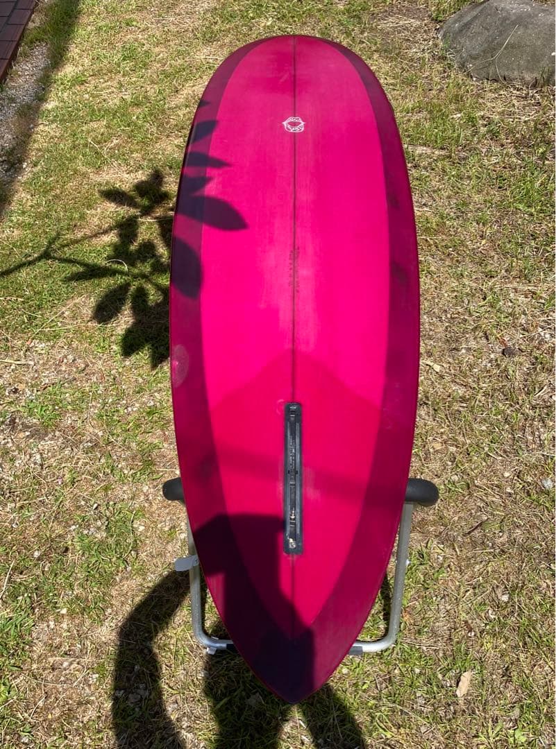 メル　トラヴィスレイノルズ　サーフボード　VISSLA ミッドレングス