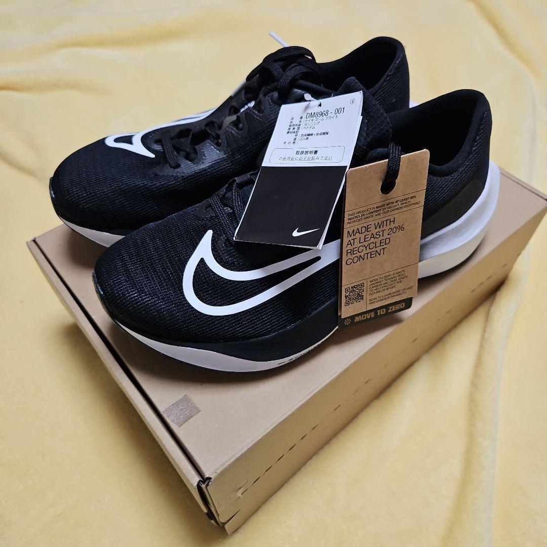 ナイキNIKEズームフライ5ブラック/ホワイト25.5cm黒　ZOOMFLY5