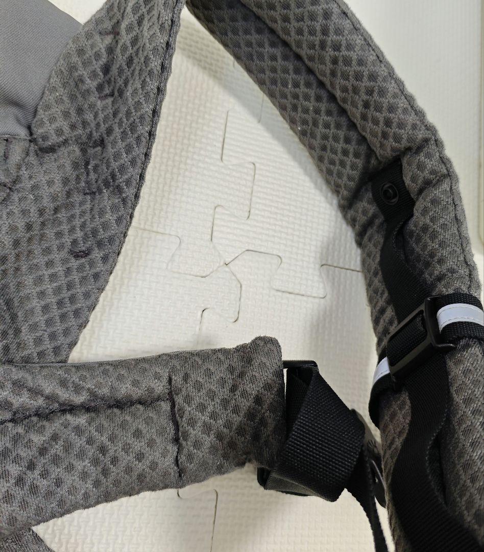 【mmmsss】 オムニブリーズ　抱っこ紐 グレー