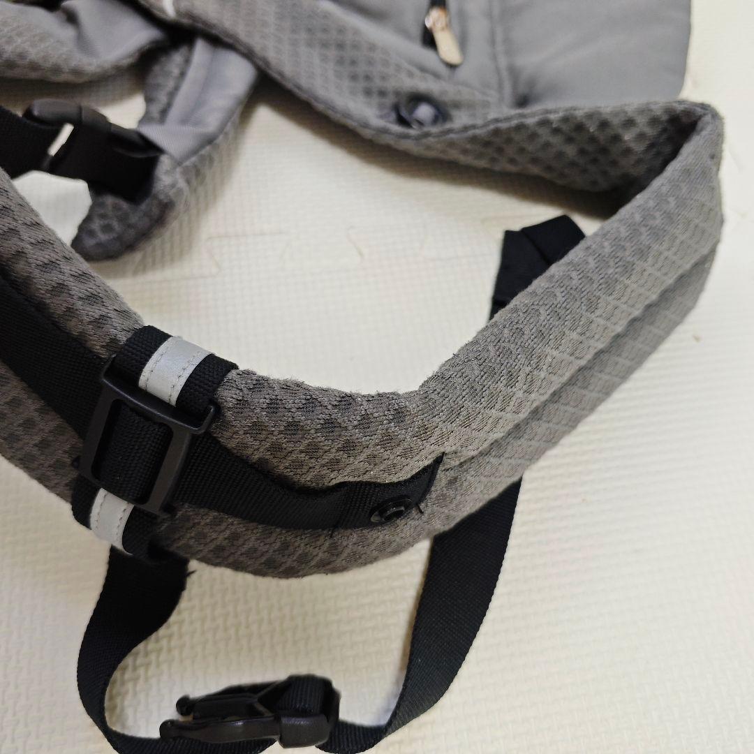 【mmmsss】 オムニブリーズ　抱っこ紐 グレー
