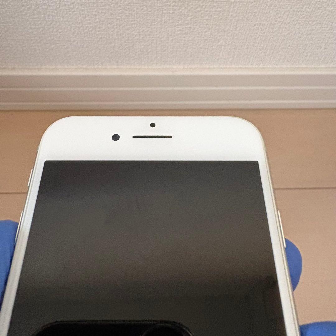 お*り様 iPhone 8 256GB シルバー