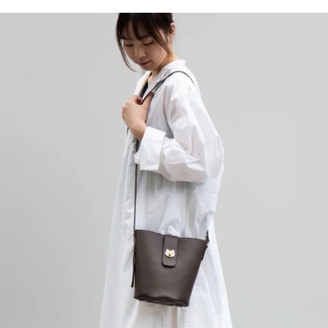 美品！philosophii ショルダーバッグ PAW キュイール・マッシュ　猫