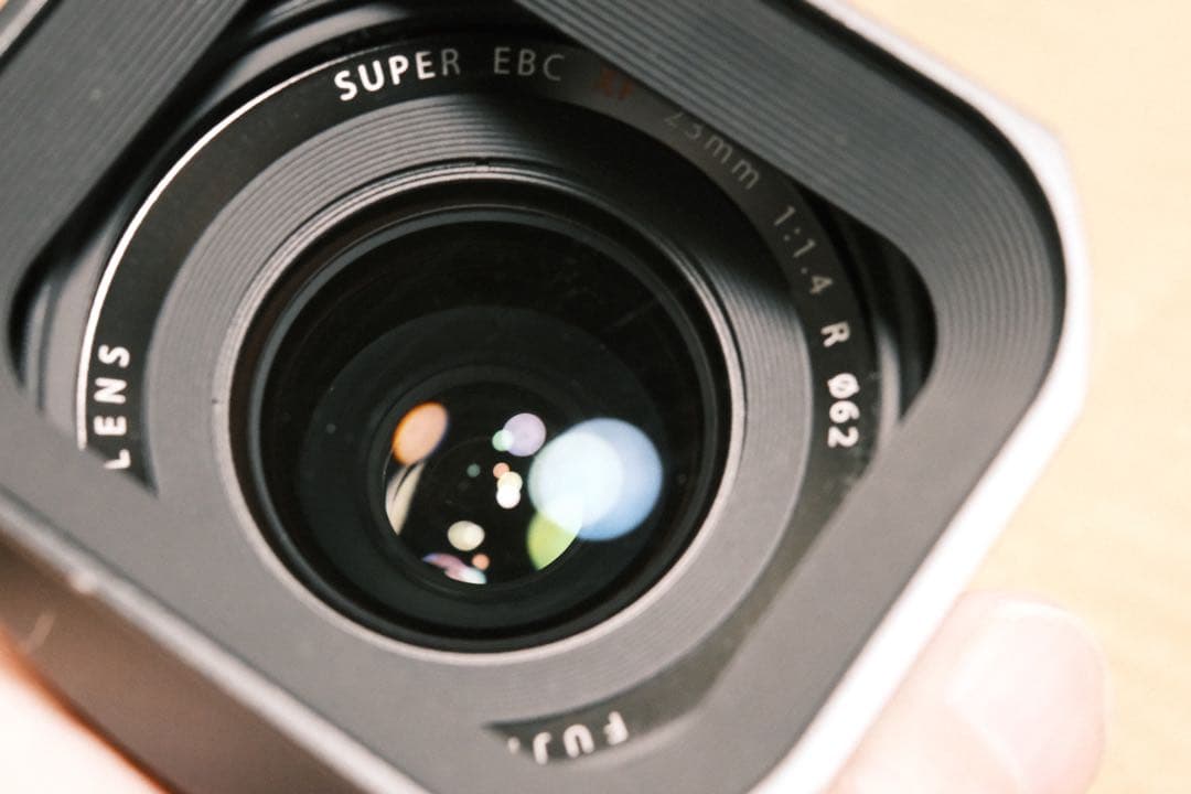 【動作品】FUJIFILM XF23mm F1.4 R 角形フード フィルター付
