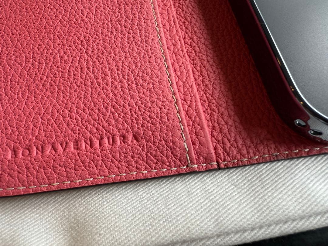 ボナベンチュラ iPhone16pro 対応ケース