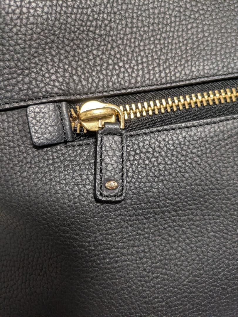 アニヤハインドマーチ　マキシジップサッチェル　ブラック　2way クロスボディ