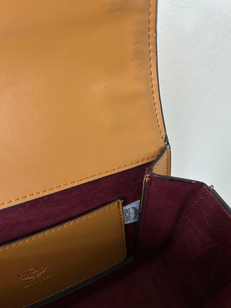 MCM ショルダーバッグ ブラウン ロゴ柄 ゴールド金具