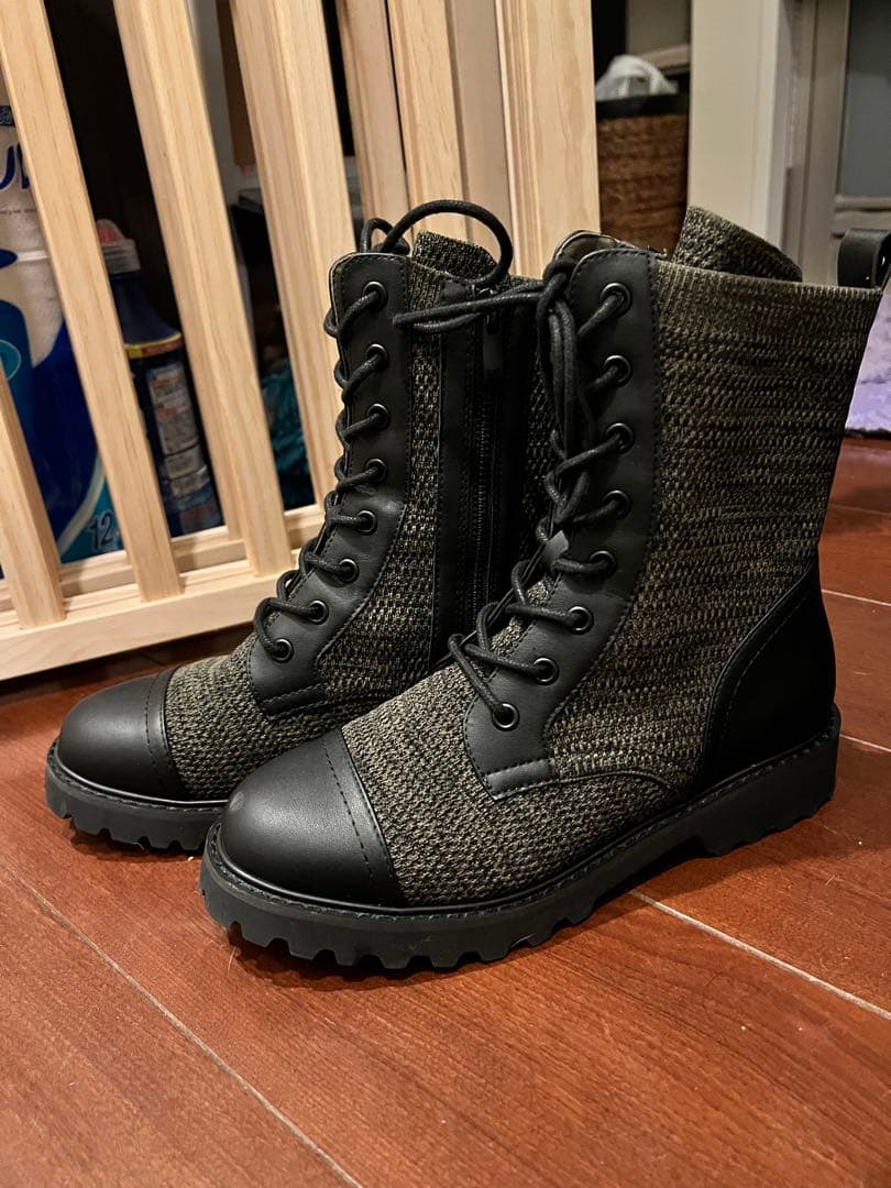 a*様 ビバイア 撥水加工 [Florence] ラウンドトゥラグソール アンク